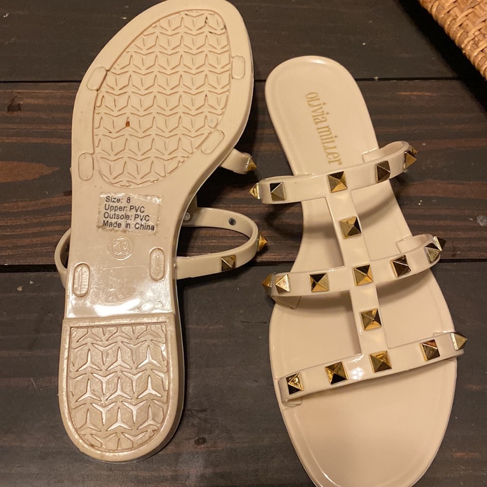 Olivia Miller Jelly Sandals - Picture 4 of 10
